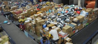 哈密市加快打造新疆重要物流集散地
