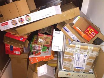 快递垃圾治理应该谁负责、谁掏钱