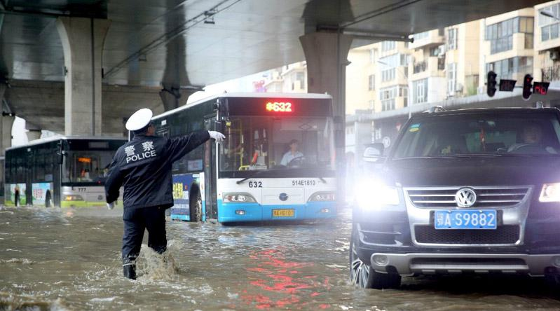 武汉发暴雨红色预警 城区等地未来3小时有暴雨