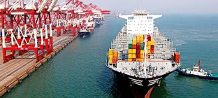 我国海运船队运力规模达1.6亿载重吨，位居世界第三