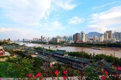 兰州市委书记：为治污公交免费 财政每天补贴400万