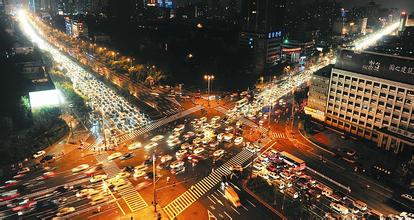 揭北京雾霾之谜：重金属污染多来自机动车排放